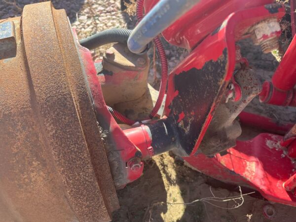 Kenworth T800 Brackets, Misc RH Steer S-CAM, W/ Brake Chamber Bracket