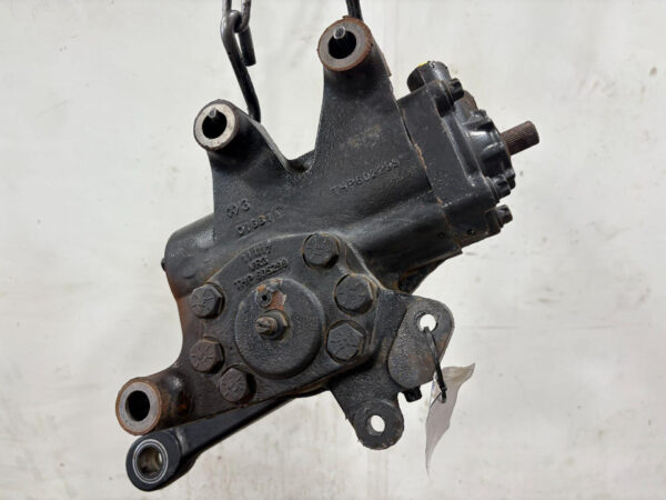Freightliner M2 106 Steering Gear/Rack, Trw/Ross THP60010 | Used - Image 3
