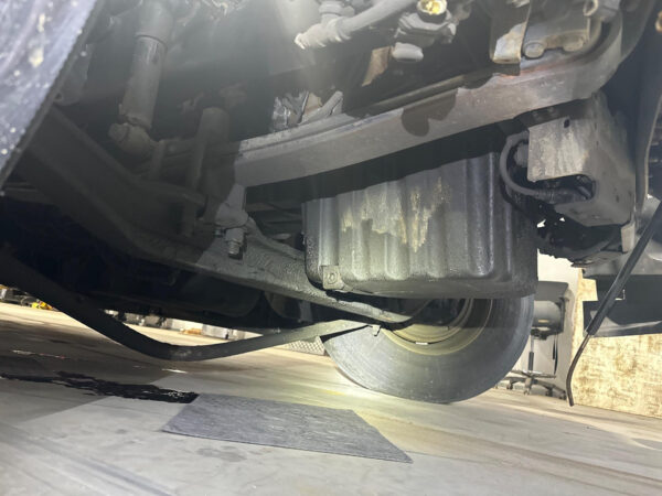 2017 Detroit DD15 Engine Assembly, 400HP - Used - Image 2
