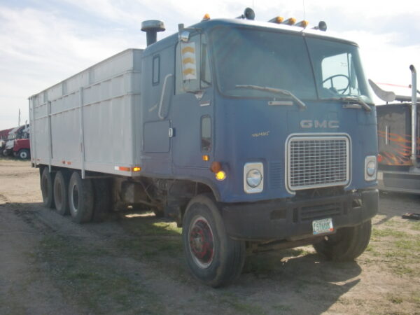 1970 GMC ASTRO Parts Unit: Truck Dsl Ta - Image 12