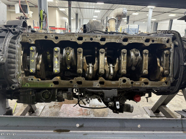 2018 Detroit DD15 Engine Assembly, 505HP - Used - Image 4