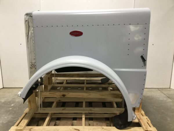 2007-2024 Peterbilt 389 Primer Hood - New | P/N L296098101 - Image 9