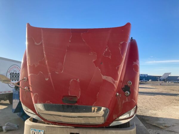 2001-2015 Freightliner COLUMBIA 120 Red Hood - Used - Image 5