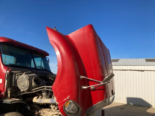 2001-2015 Freightliner COLUMBIA 120 Red Hood - Used - Image 4