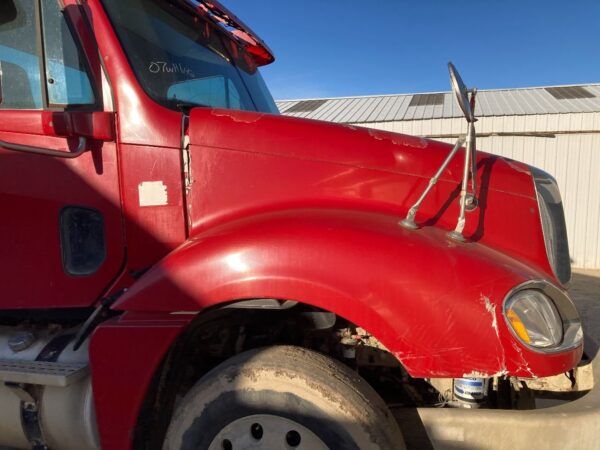 2001-2015 Freightliner COLUMBIA 120 Red Hood - Used - Image 8
