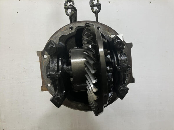 Meritor RR20145 41 Spline 3.73 Ratio Rear Differential | Carrier Assembly - Used - Image 3