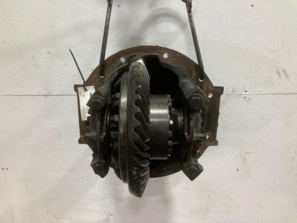 Meritor RR20145 41 Spline 3.73 Ratio Rear Differential | Carrier Assembly - Used - Image 3