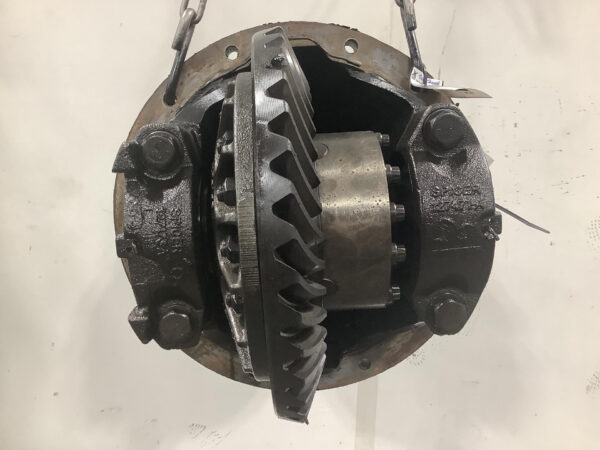 Eaton RSP40 41 Spline 3.55 Ratio Rear Differential | Carrier Assembly - Used - Image 4