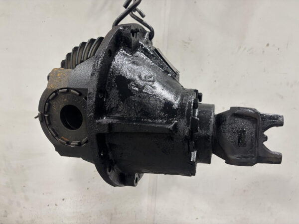 Eaton RSP41 41 Spline 3.55 Ratio Rear Differential | Carrier Assembly - Used - Image 3