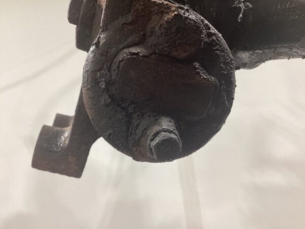 Freightliner Columbia 120 Steering Gear/Rack, Trw/Ross THP602295 | Used - Image 2