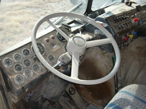 1981 Kenworth K100 Parts Unit: Truck Dsl Ta - Image 2