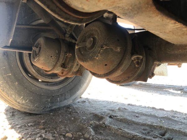 JET 42' Alum Trailer Axle - Used - Image 9