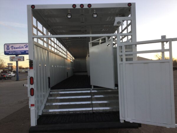 2026 Neville Fixed (Tandem Axles) Livestock Trailer: Length 53' - Image 9