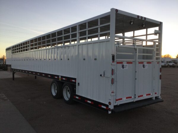 2026 Neville Fixed (Tandem Axles) Livestock Trailer: Length 53' - Image 11