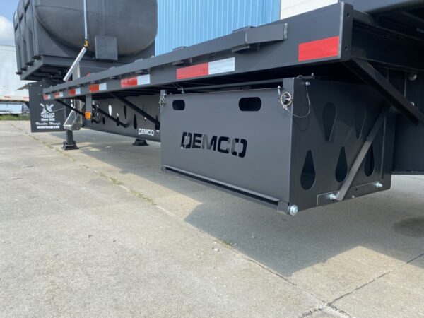 2026 Demco Fixed (Tandem Axles) Sprayer, Drop Deck Trailer: Length 42' - Image 5