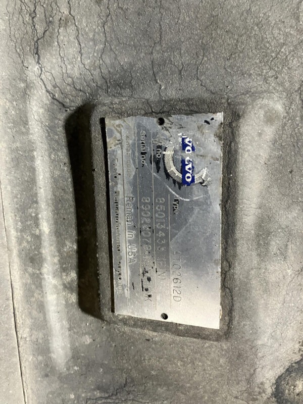 Volvo ATO2612D Transmission - Used - Image 2