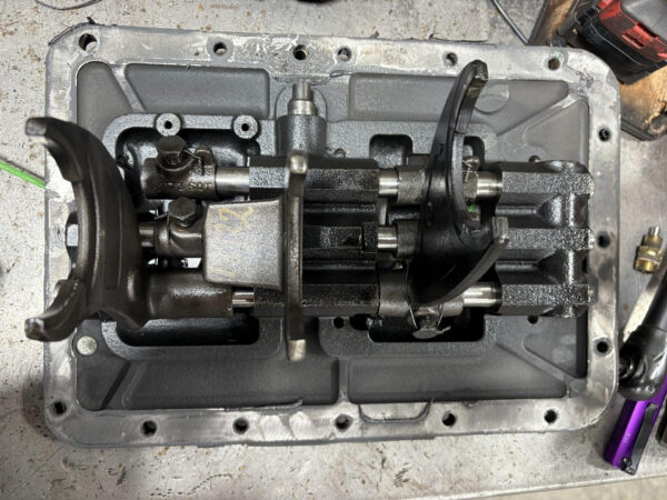 Fuller RTLO16913A Transmission - Used - Image 3