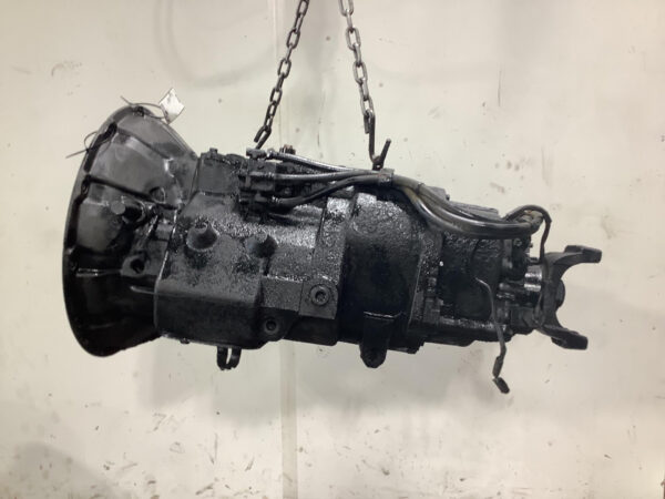 Fuller RTLO18913A Transmission - Used - Image 8