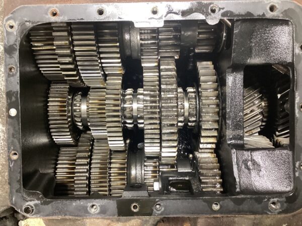 Fuller RTLOF16913A Transmission - Used - Image 5