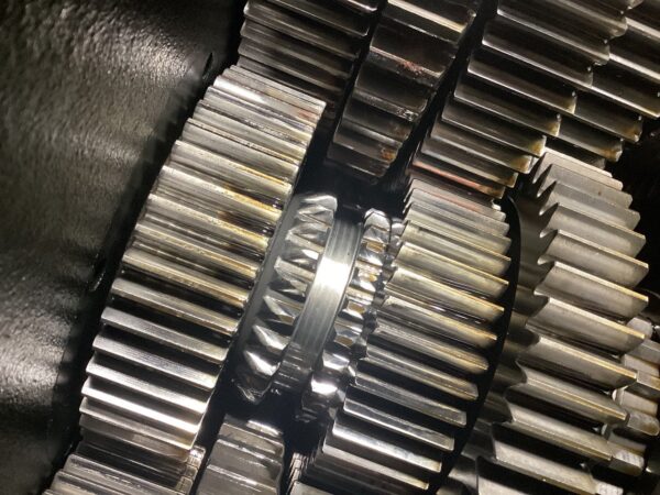 Fuller RTLOF16913A Transmission - Used - Image 2