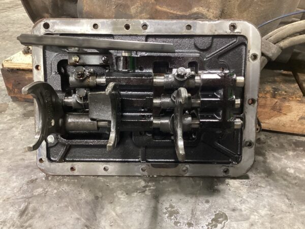 Fuller RTLOF16913A Transmission - Used - Image 6