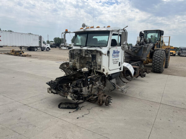 2006 Peterbilt 335 Parts Unit: Truck Dsl Ta - Image 4