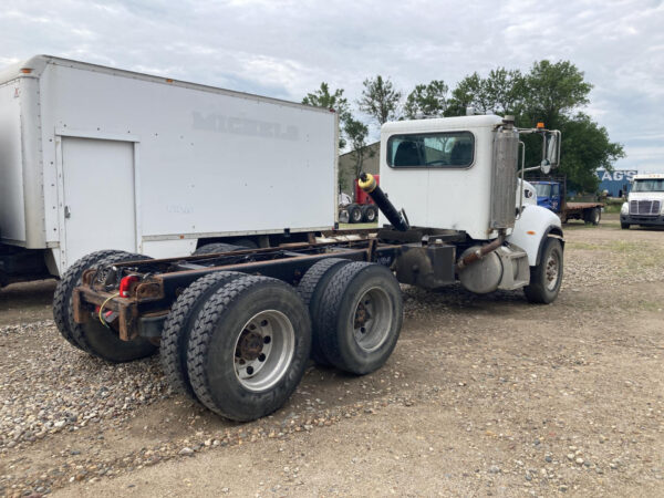 2006 Peterbilt 335 Parts Unit: Truck Dsl Ta - Image 17