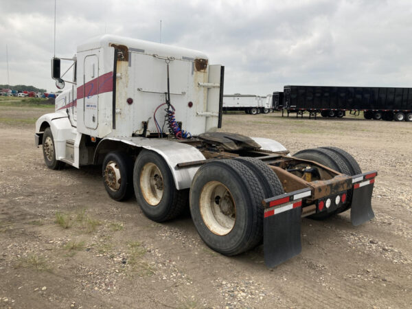 2000 Peterbilt 377 Parts Unit: Truck Dsl Ta - Image 11