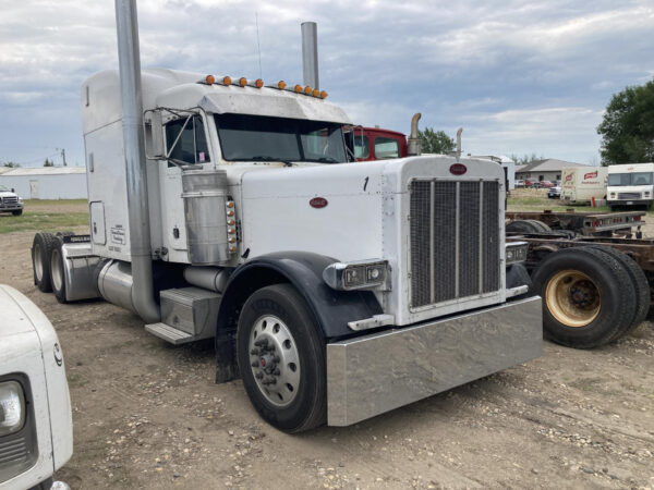 2001 Peterbilt 379 Parts Unit: Truck Dsl Ta - Image 2