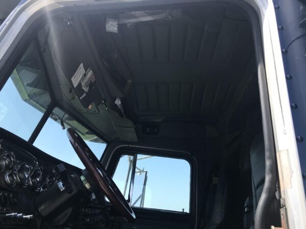 2003 Peterbilt 379 Parts Unit: Truck Dsl Ta - Image 11