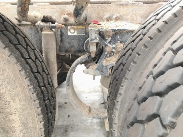 2011 Peterbilt 389 Parts Unit: Truck Dsl Ta - Image 3