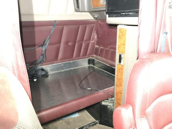 2011 Peterbilt 389 Parts Unit: Truck Dsl Ta - Image 18