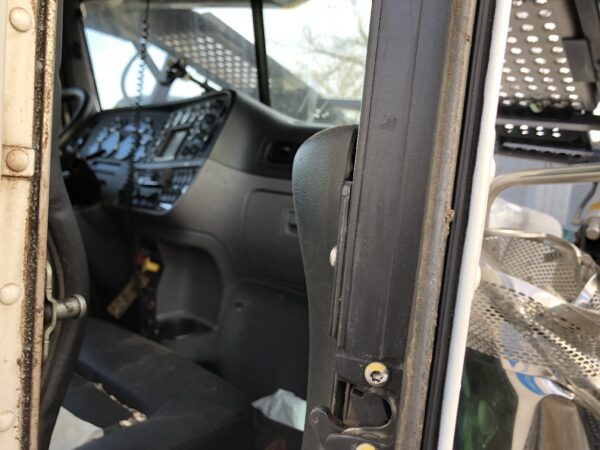 2018 Peterbilt 389 Parts Unit: Truck Dsl Ta - Image 15