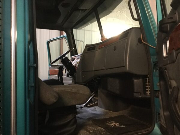 2006 Western Star Trucks 4900FA Parts Unit: Truck Dsl Ta - Image 6
