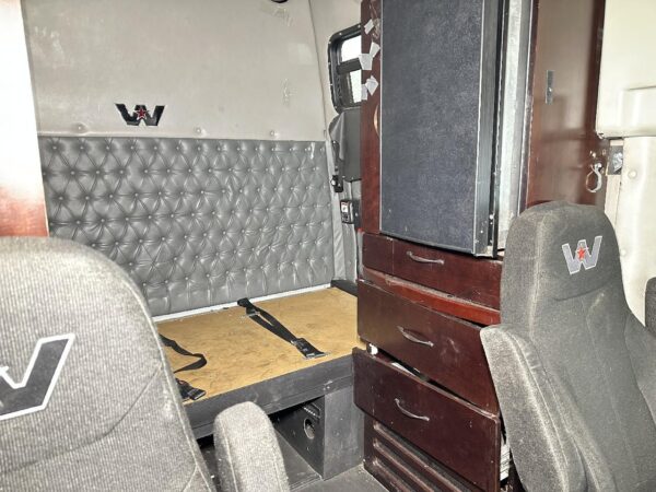 2018 Western Star Trucks 5700 Parts Unit: Truck Dsl Ta - Image 12
