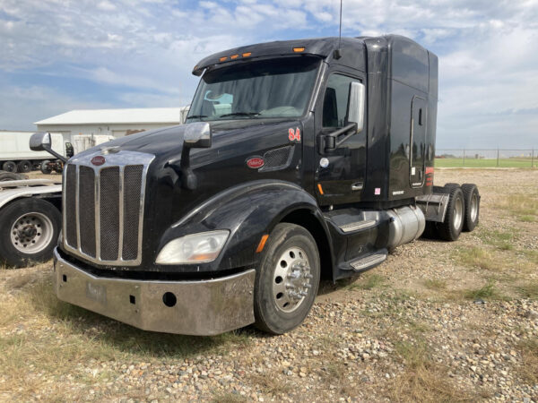 2015 Peterbilt 579 Parts Unit: Truck Dsl Ta
