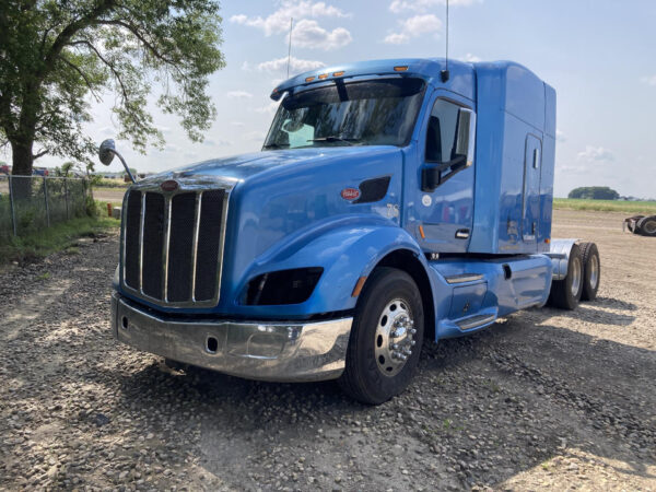 2014 Peterbilt 579 Parts Unit: Truck Dsl Ta