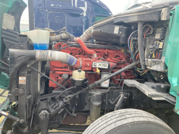 2019 Peterbilt 579 Parts Unit: Truck Dsl Ta - Image 14