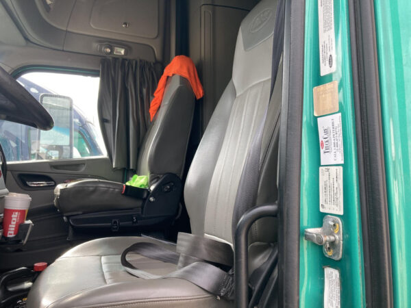 2019 Peterbilt 579 Parts Unit: Truck Dsl Ta - Image 21