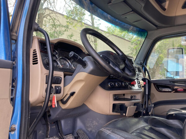 2014 Peterbilt 579 Parts Unit: Truck Dsl Ta - Image 21
