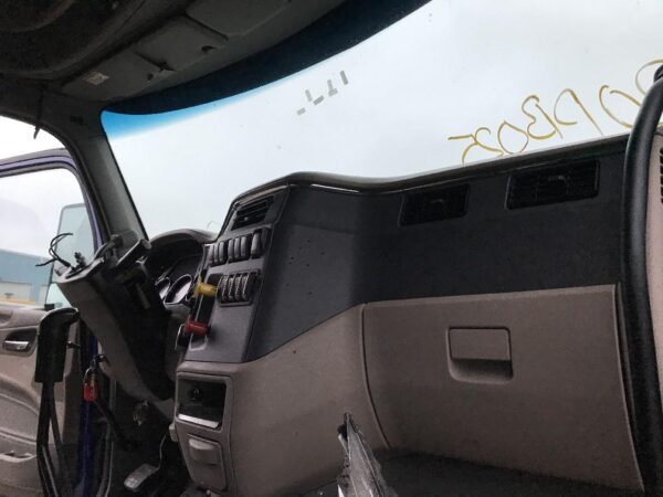 2020 Peterbilt 579 Parts Unit: Truck Dsl Ta - Image 15