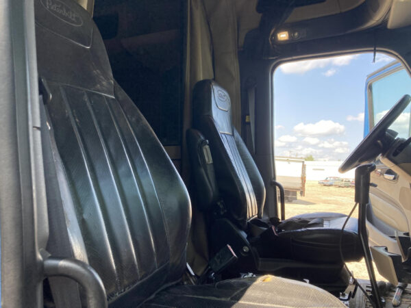 2014 Peterbilt 579 Parts Unit: Truck Dsl Ta - Image 18