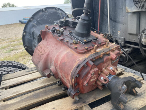 2015 Peterbilt 579 Parts Unit: Truck Dsl Ta - Image 11