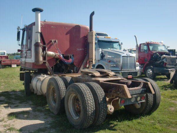 1979 GMC ASTRO Parts Unit: Truck Dsl Ta - Image 10