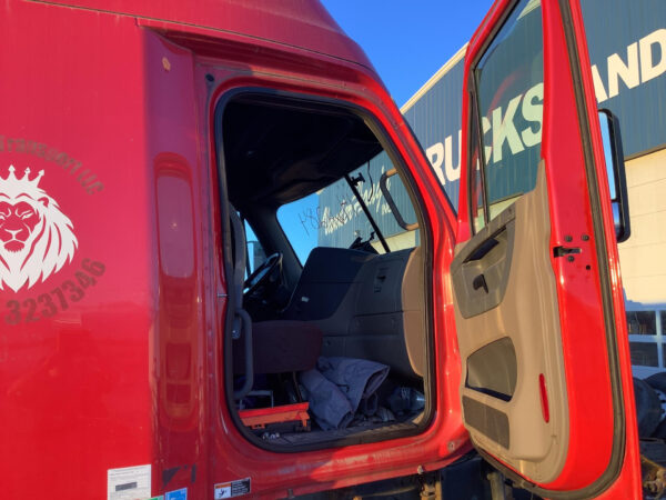 2014 Freightliner CASCADIA Parts Unit: Truck Dsl Ta - Image 13