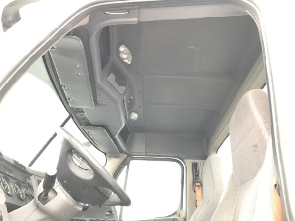 2013 Freightliner CASCADIA Parts Unit: Truck Dsl Sa - Image 12