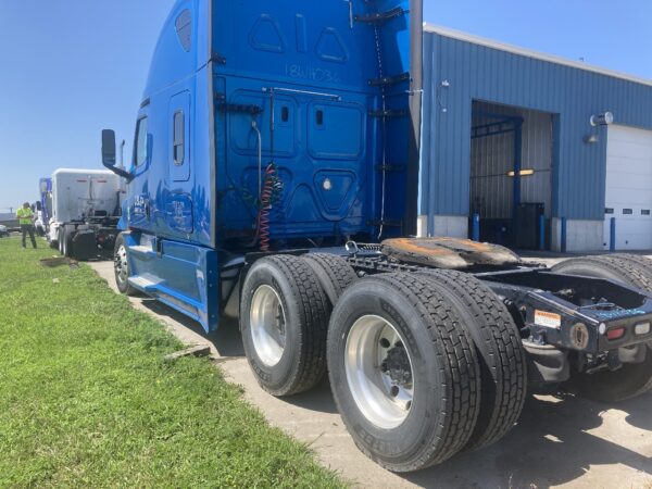 2018 Freightliner CASCADIA Parts Unit: Truck Dsl Ta - Image 20