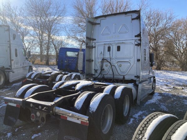 2014 Freightliner CASCADIA Parts Unit: Truck Dsl Ta - Image 11