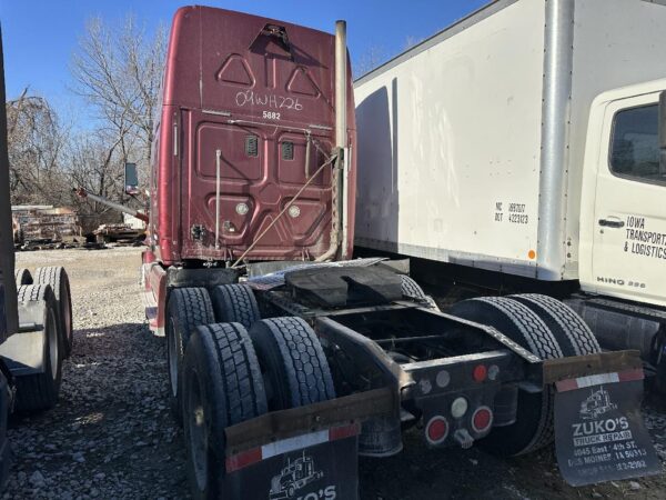 2009 Freightliner CASCADIA Parts Unit: Truck Dsl Ta - Image 13