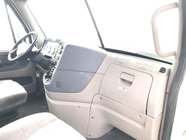 2013 Freightliner CASCADIA Parts Unit: Truck Dsl Sa - Image 10